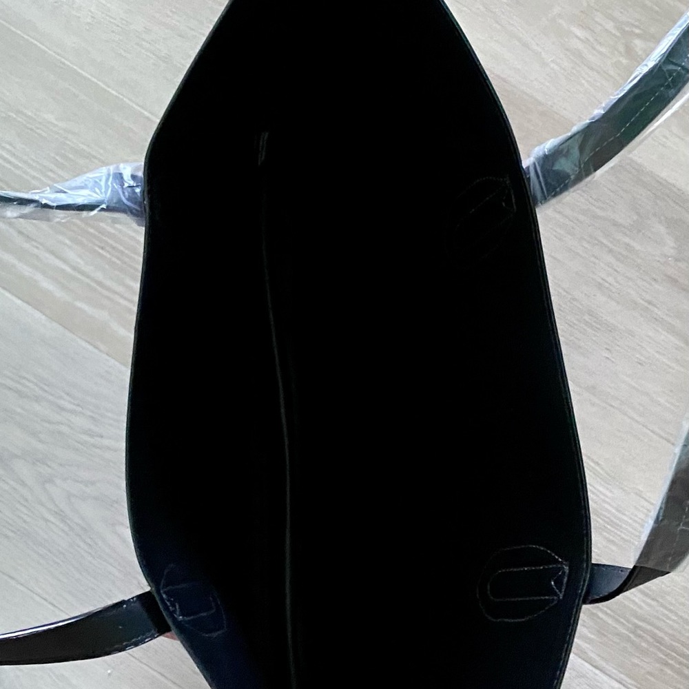 DESIGNED BY VICTORIA’S SECRET!!!! NWT TOTE PURSE - Picture 6 of 6